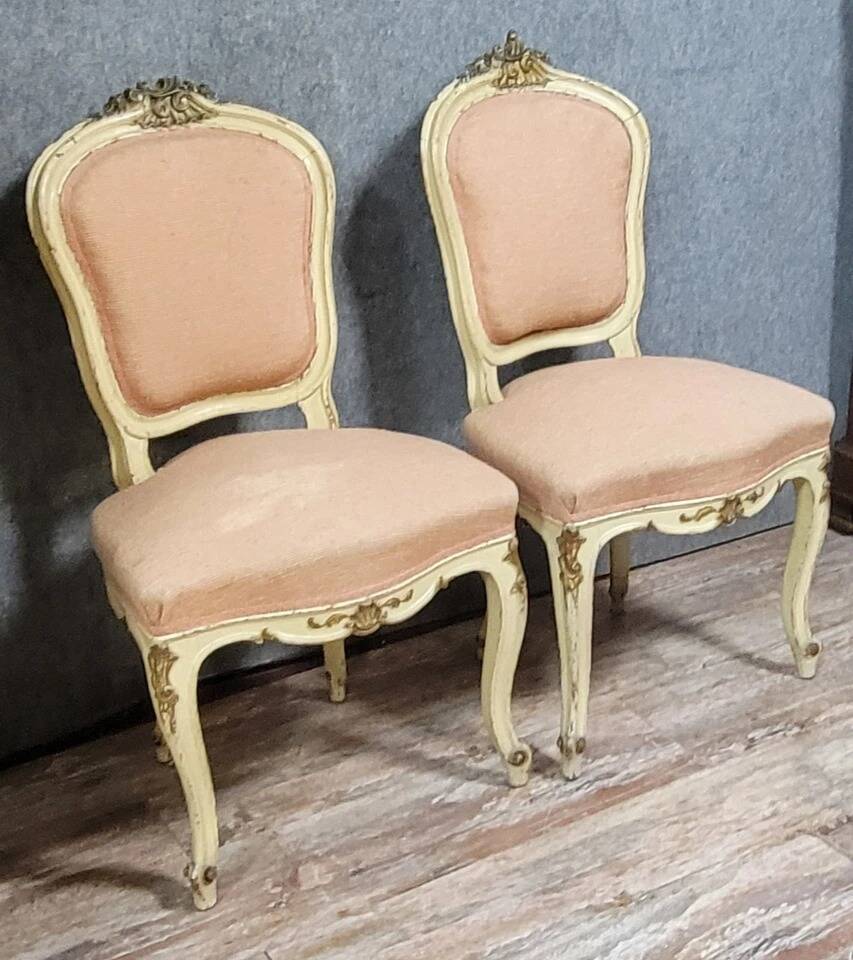 Pair of Venetian chairs in Louis XV baroque style in lacquered and gilded wood