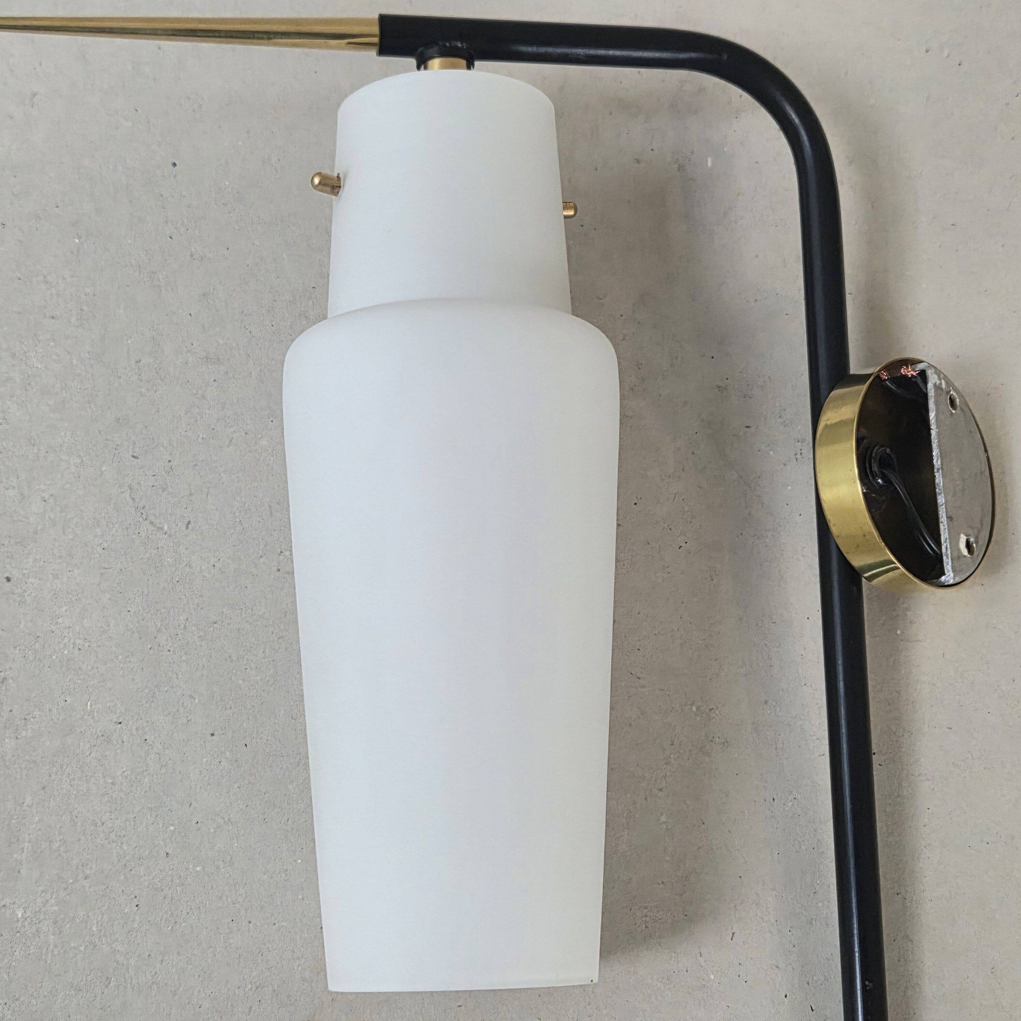 Arlus vintage wall lamp 1950