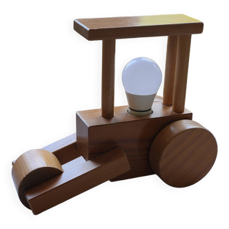 Lampe en bois chambre enfant.