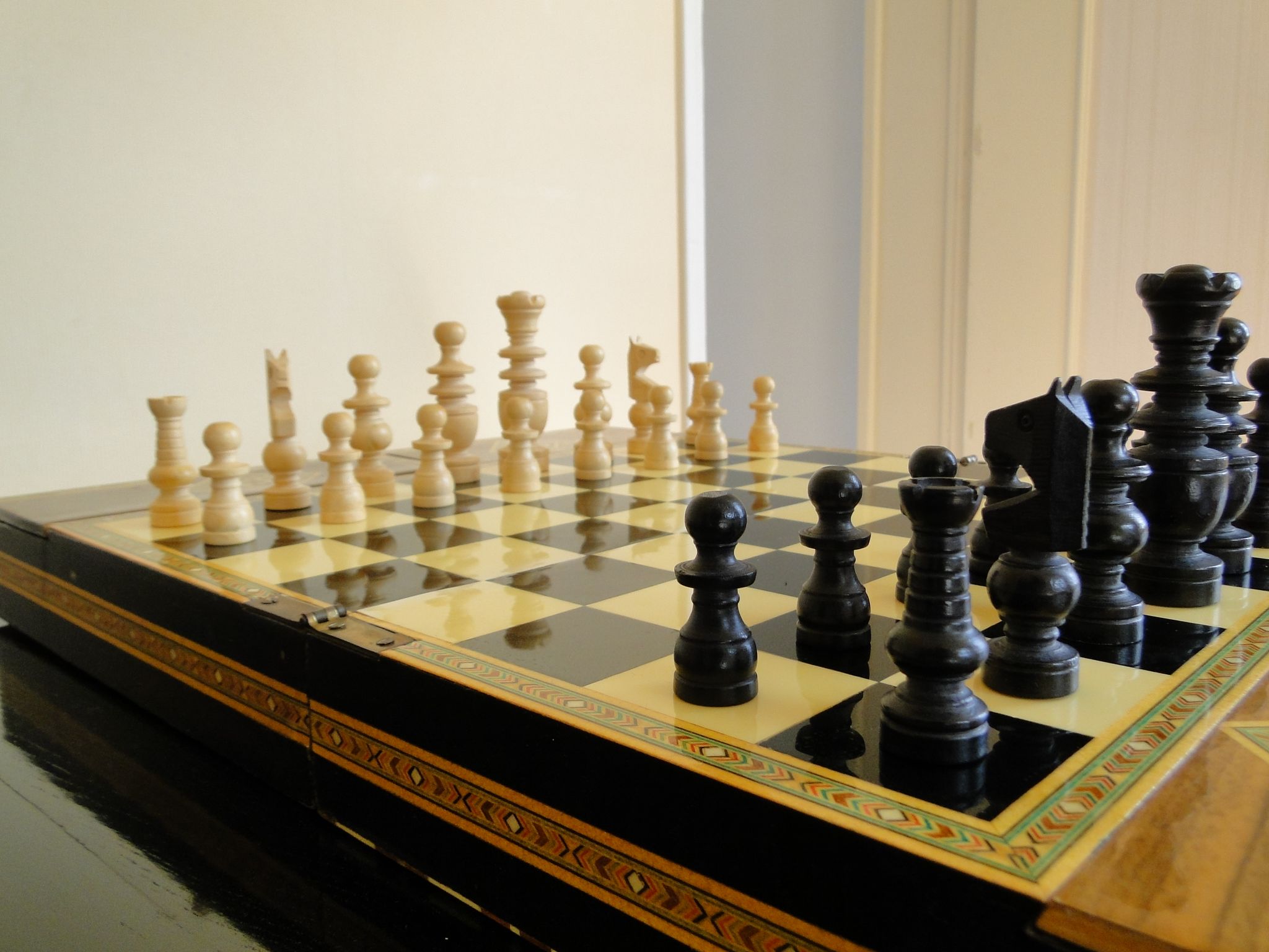 Vintage syrian chess board box wooden mosaic inlaid marquetry