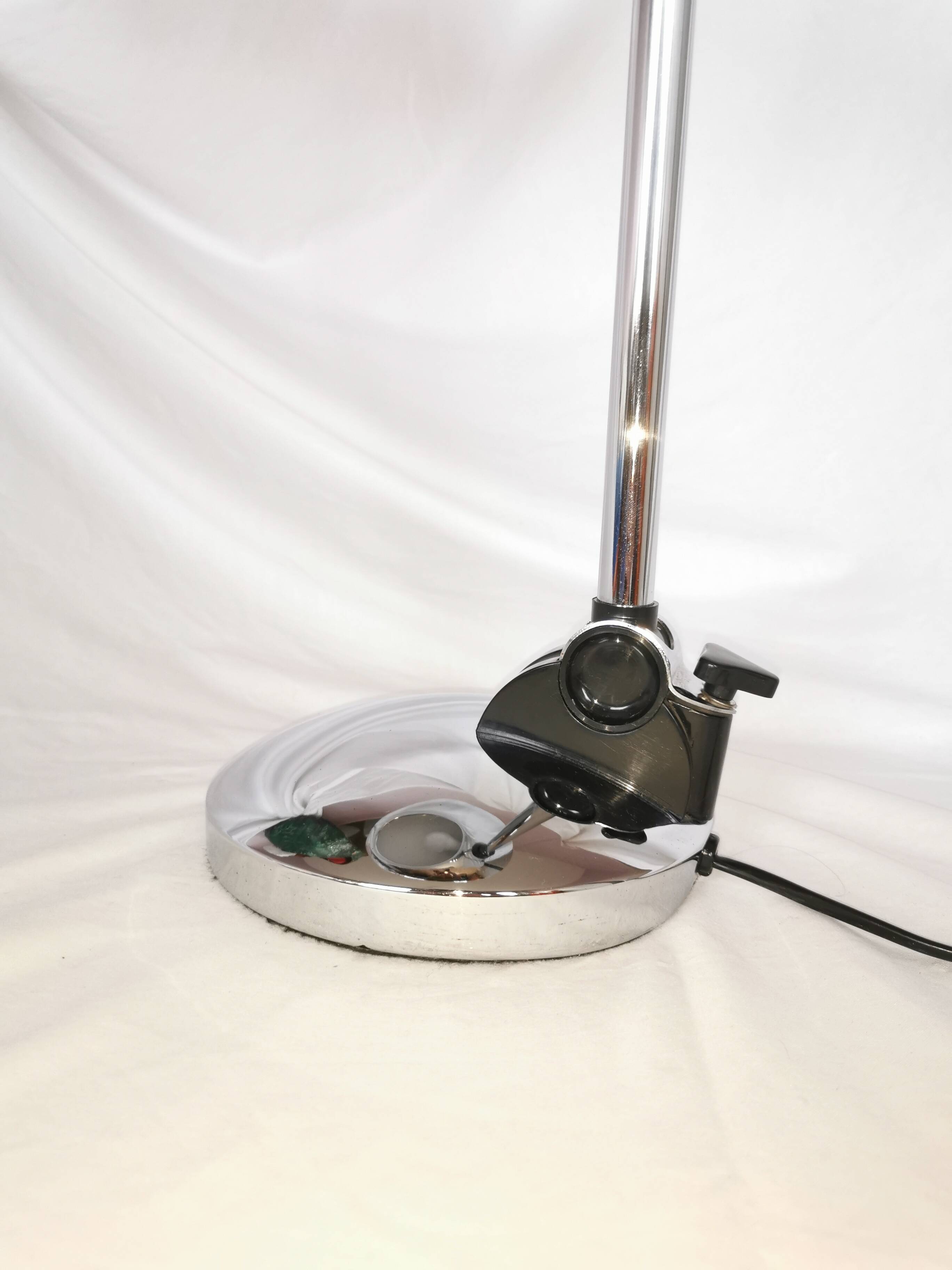 Adjustable chrome metal UFO lamp, space age, UFO, Aluminor, France, 1980.