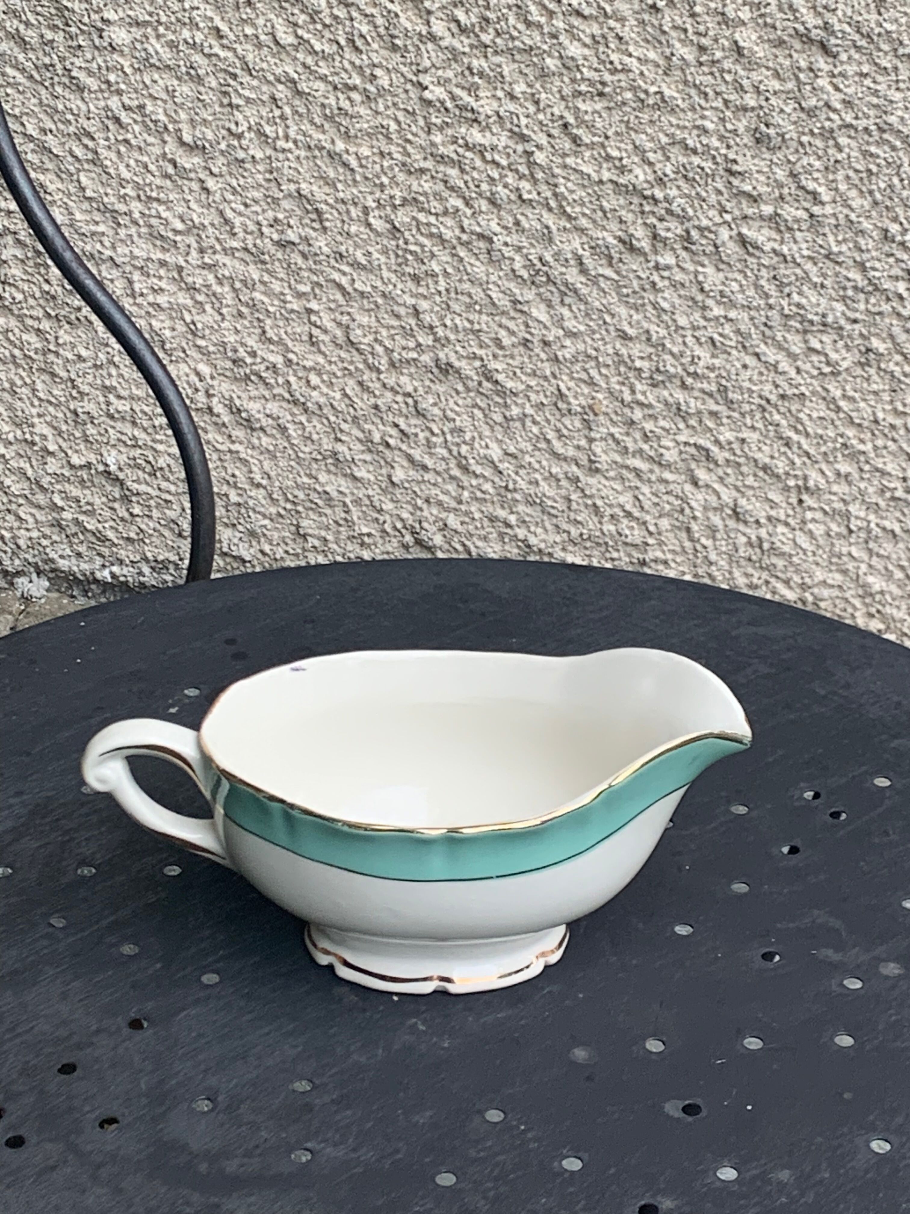 Hollow dish and saucière ceranord frsnce in semi white porcelain and vintage and collector's mint