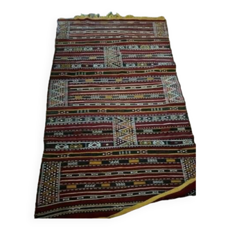 Hand-woven Berber artisanal rug