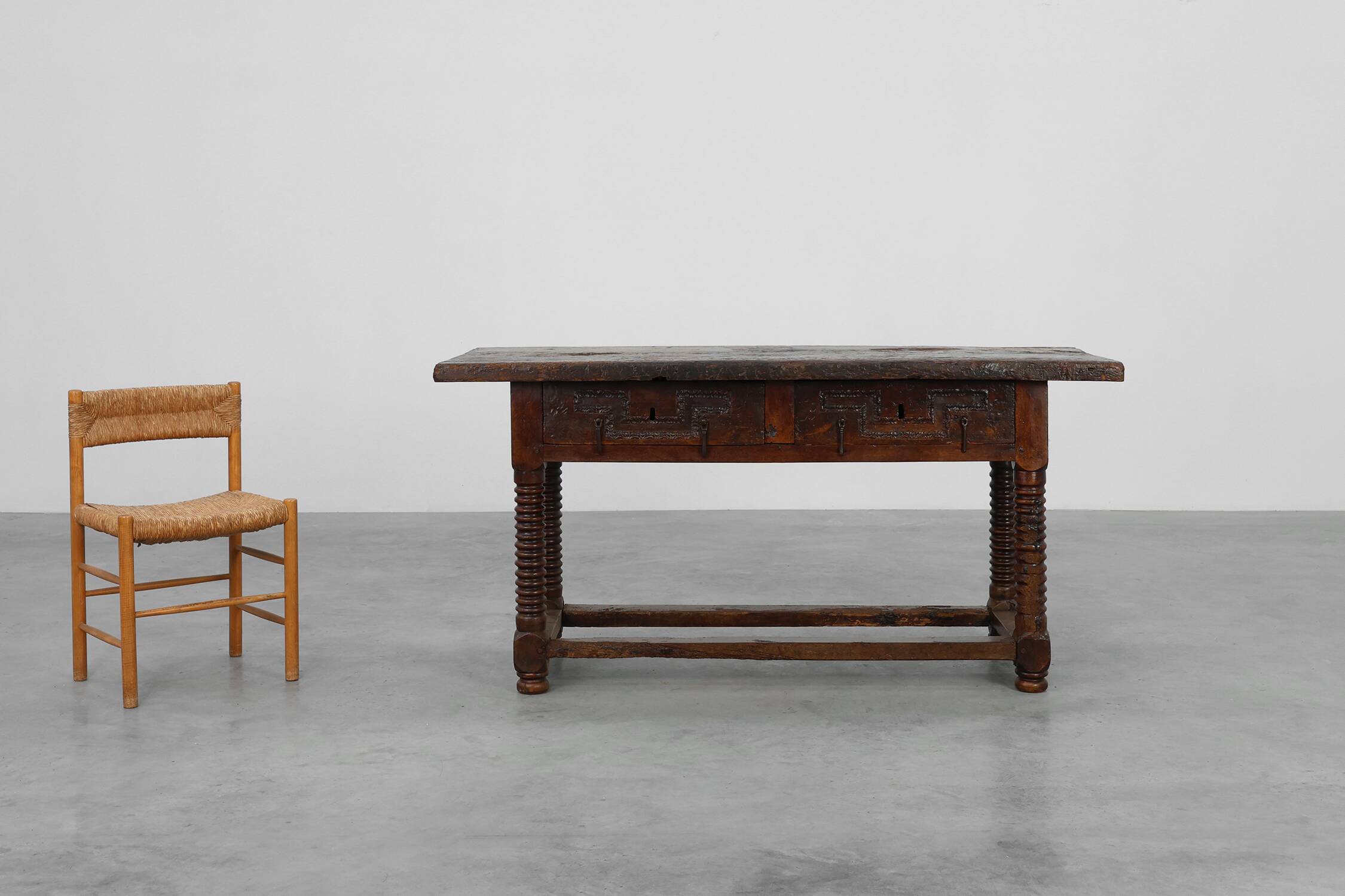 Spanish Oak Side Table or Console, 17th Century