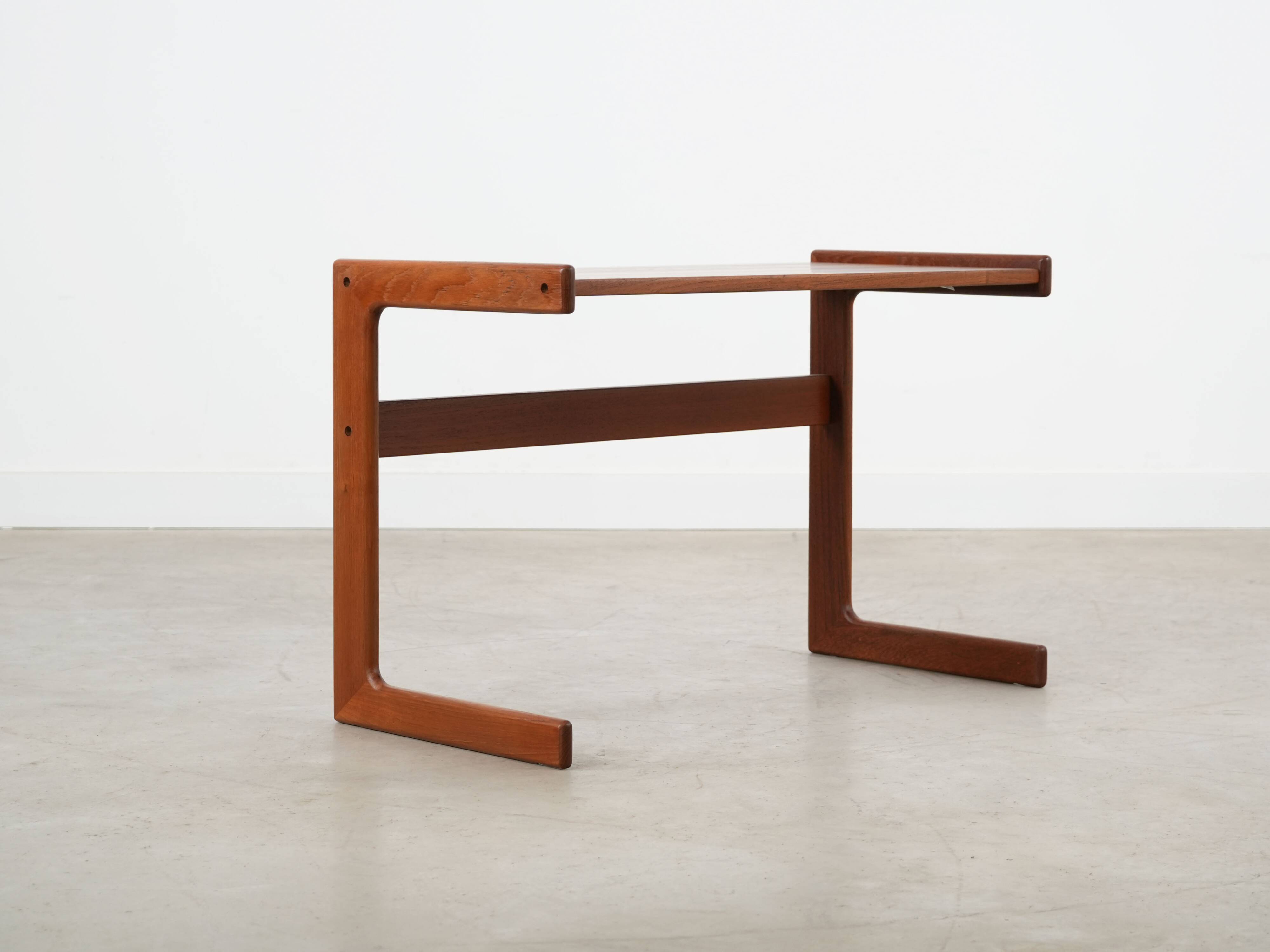 Teak coffee table, Danish design, 1970s, production: Denmark