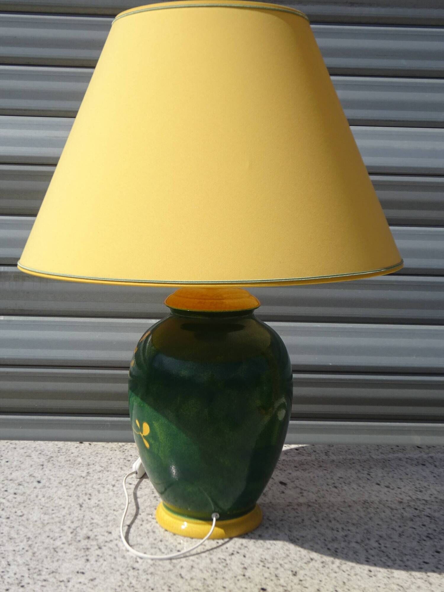Ceramic lamp L. Drimmer with vase and matching plate.