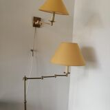 Reading light with 3 articulated arms