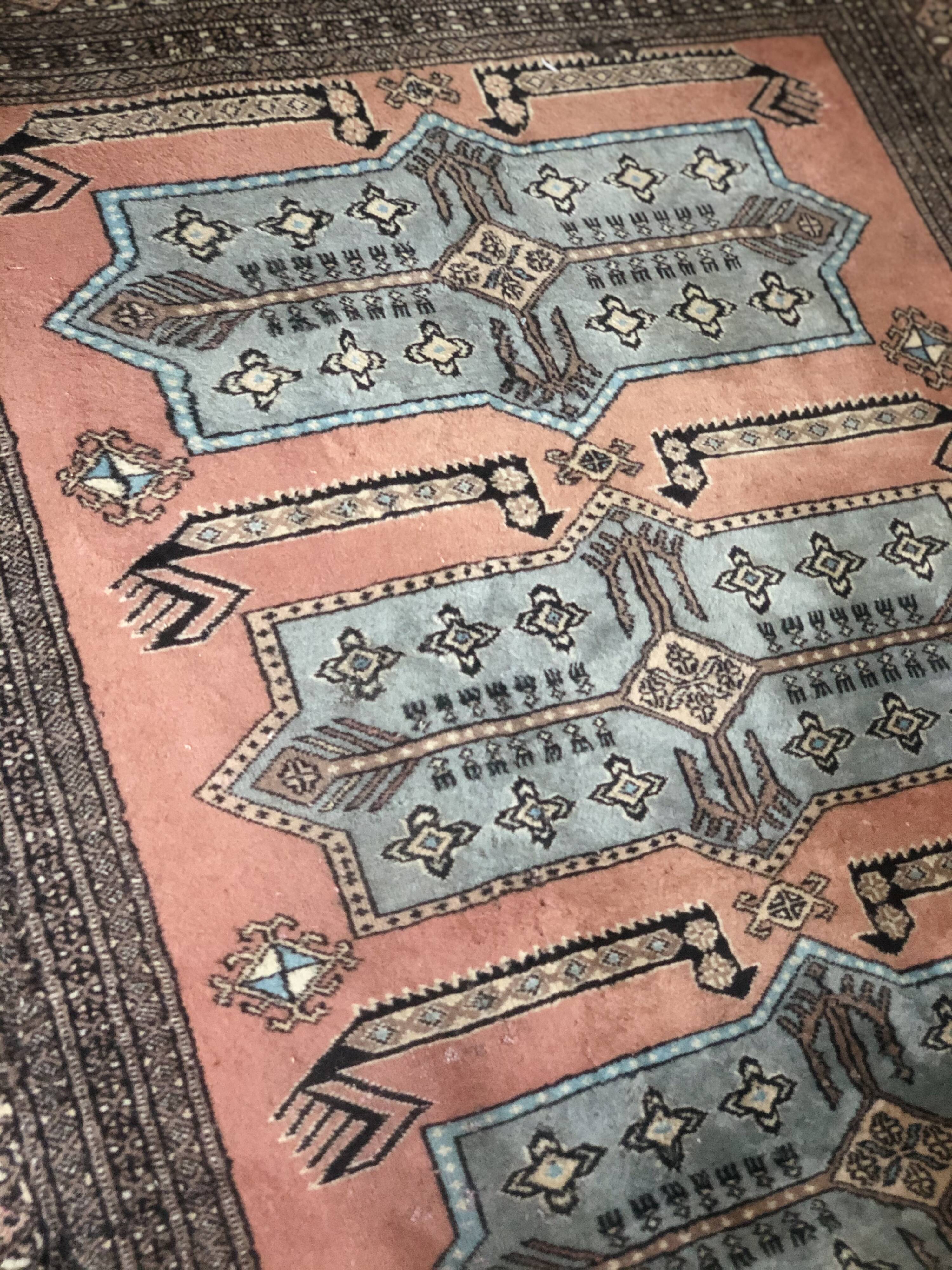 Vintage wool oriental rug - 245x157cm