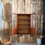 Small walnut display case (renovated)
