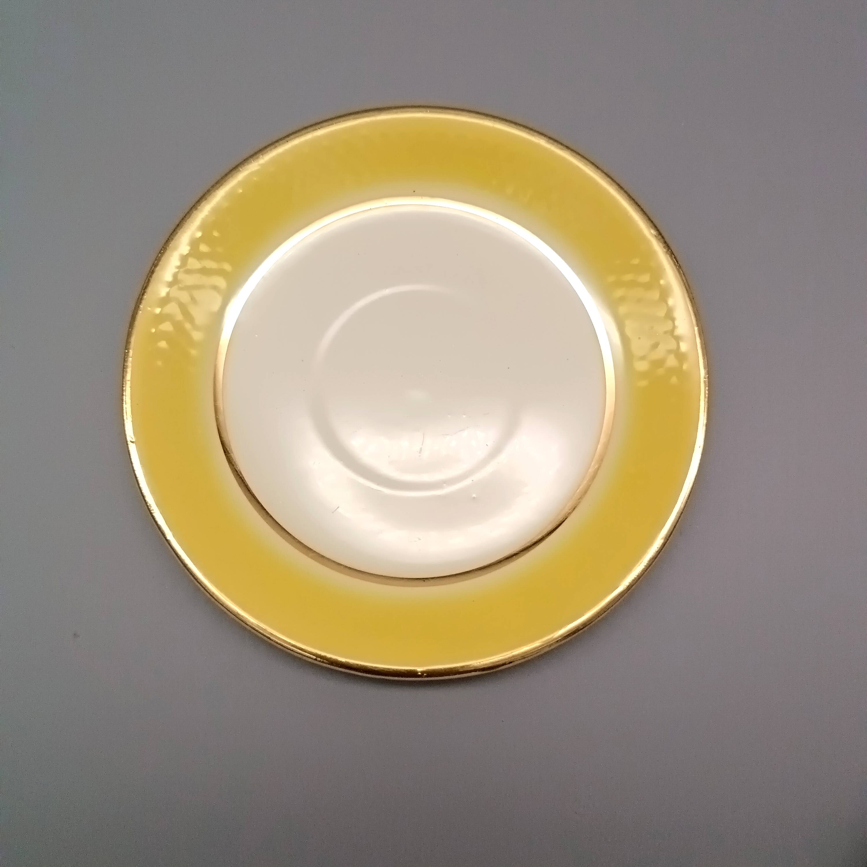 9-cup coffee set, textured yellow Moulin des Loups milk jug