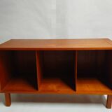 Scandinavian open teak row