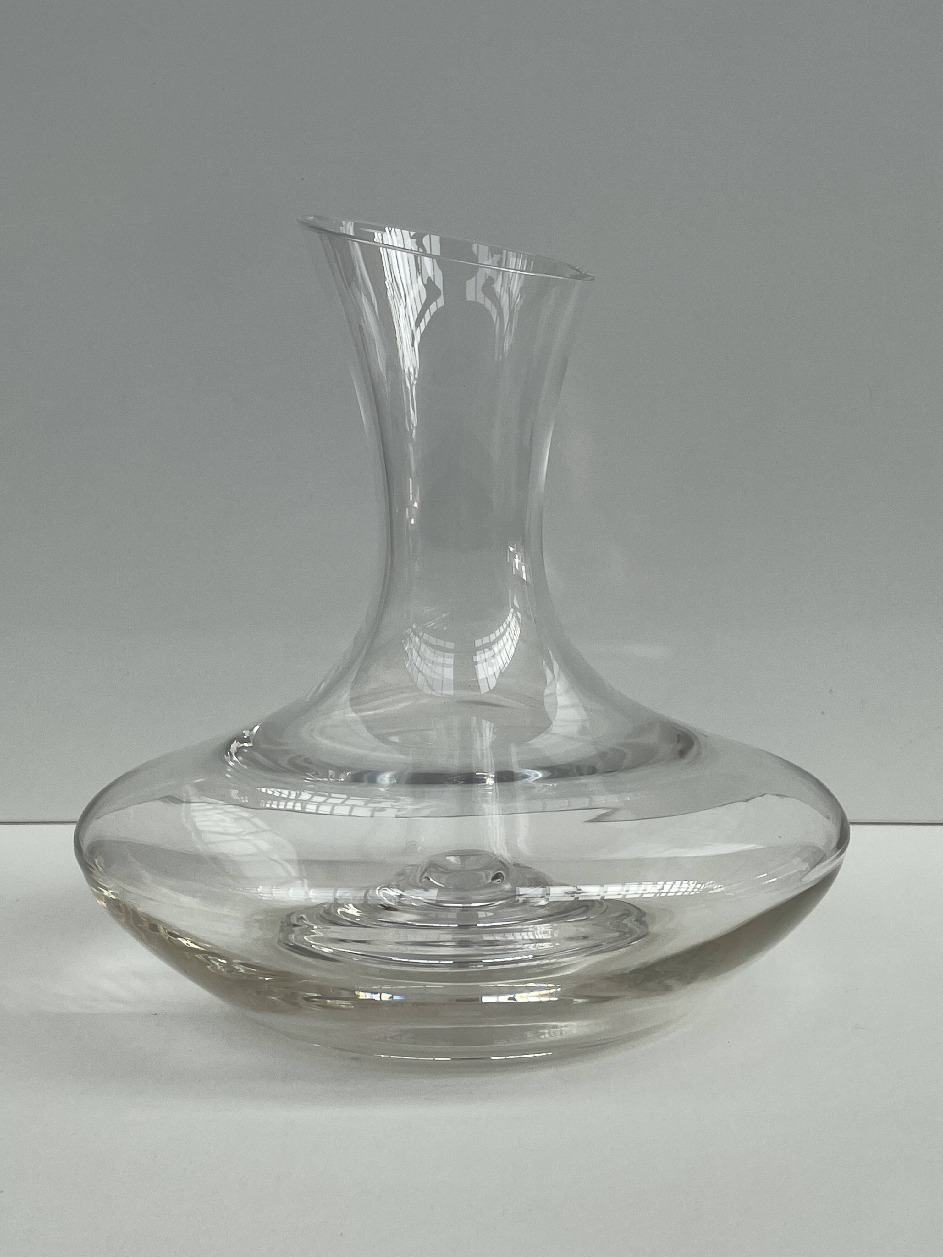 Designer glass decanter – organic shape – contemporary style