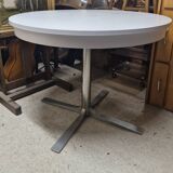 Roche Bobois round table