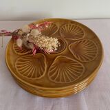 5 vintage shell plates