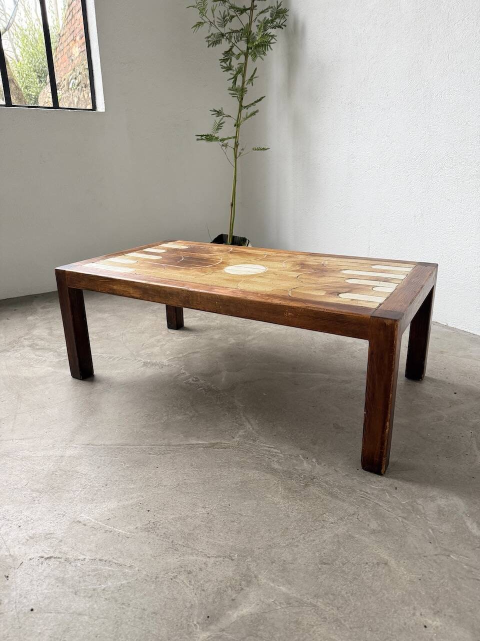 Dyem ceramic coffee table