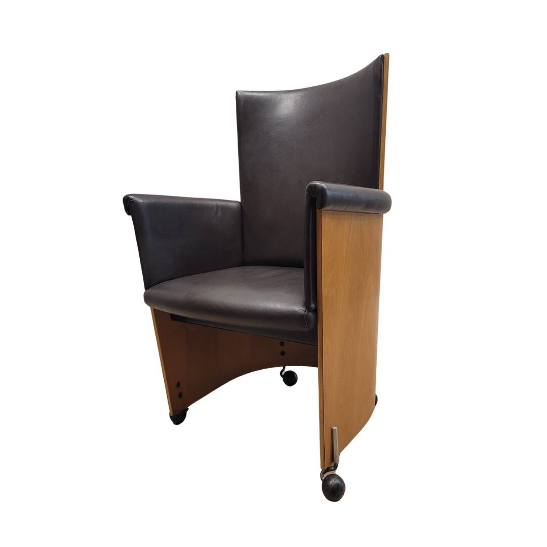 Pareja Sillones “Incontro 5080” Massimo & Lella Vignelli para Bernini, 1991 – Italia