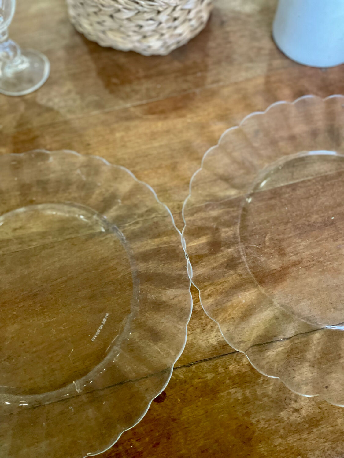 Pair of Dishes Plates Duralex model Marguerite vintage