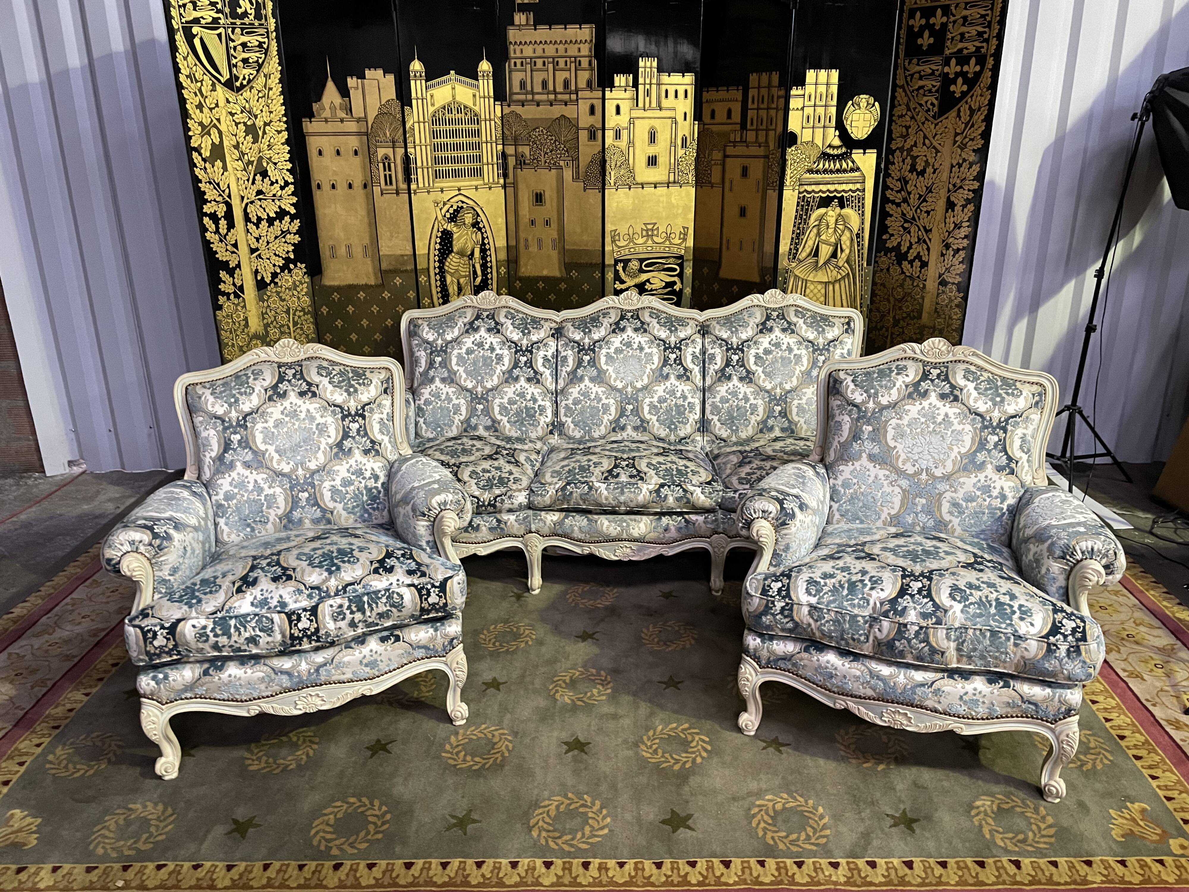 Salon canapé et paire de bergères Louis XV