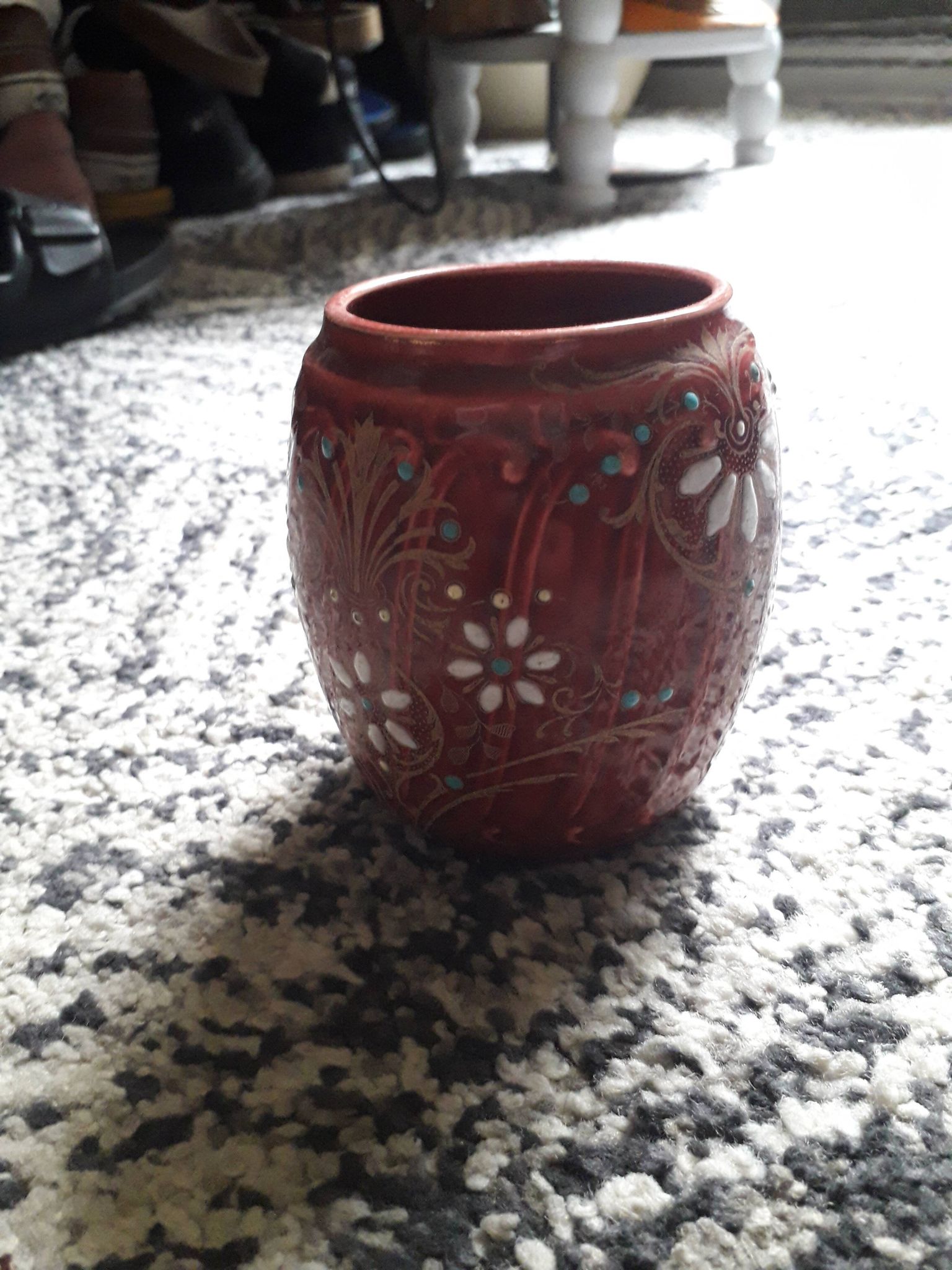 Vase art-déco en barbotine