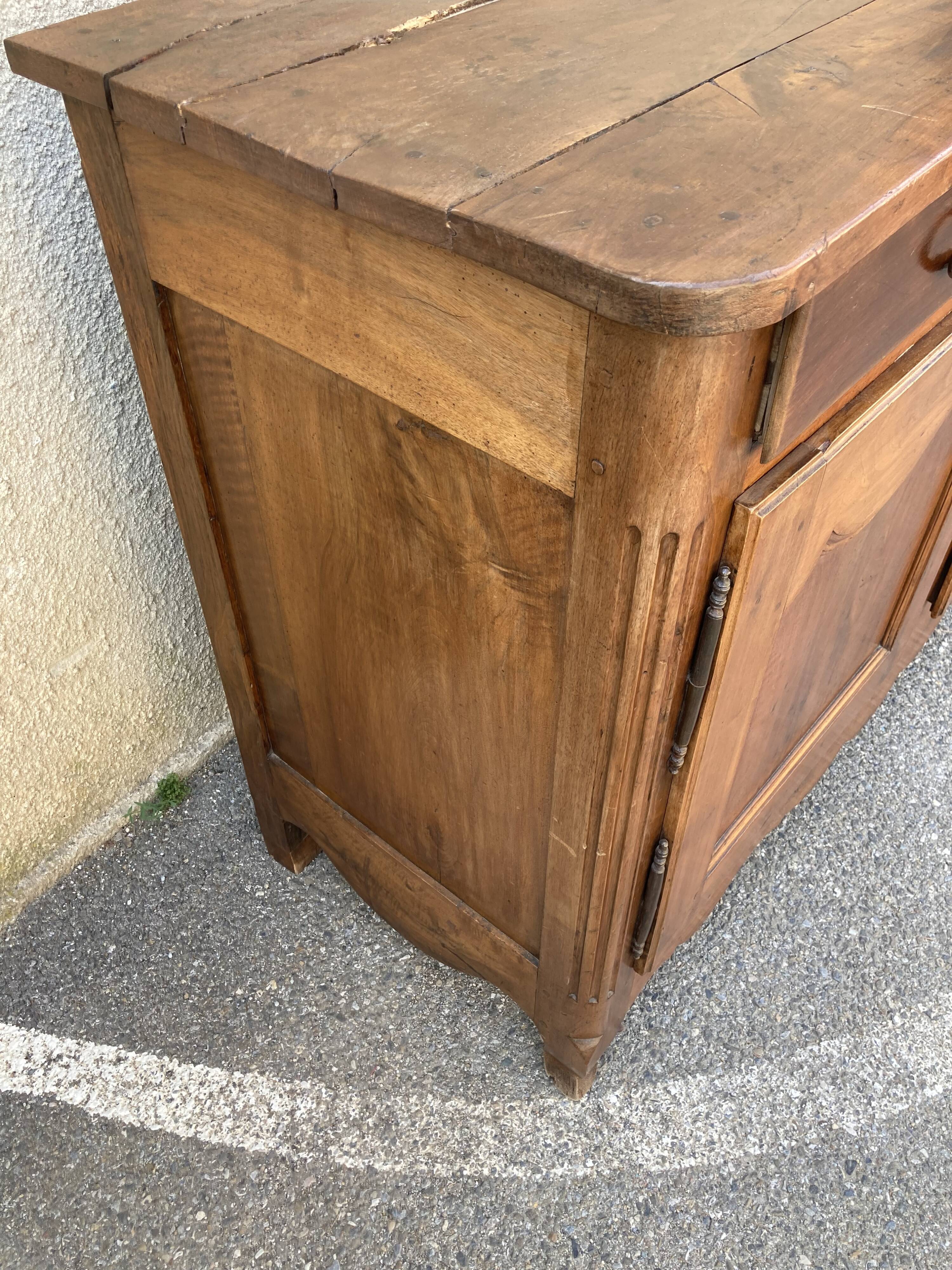 Buffet style Louis XV