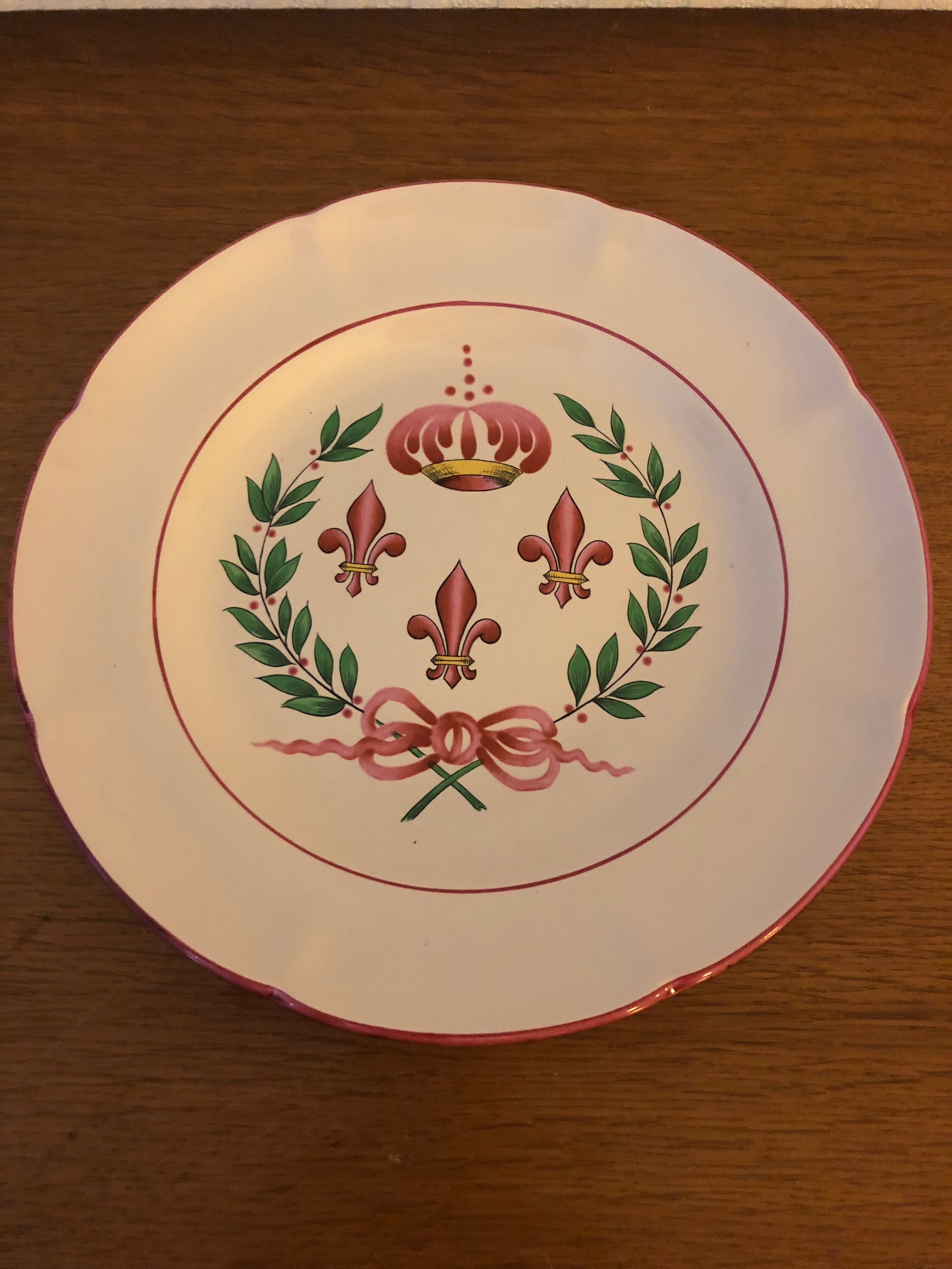 4 assiettes en faïence de Saint-Clément
