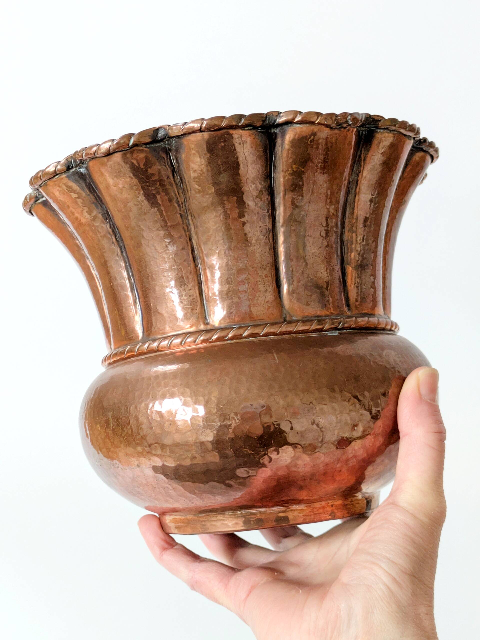 Vintage Italian hammered copper plant pot