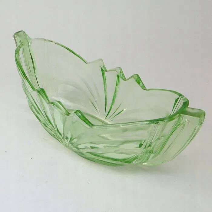 A8T Niemen Stolle Art Deco uranium fruit bowl