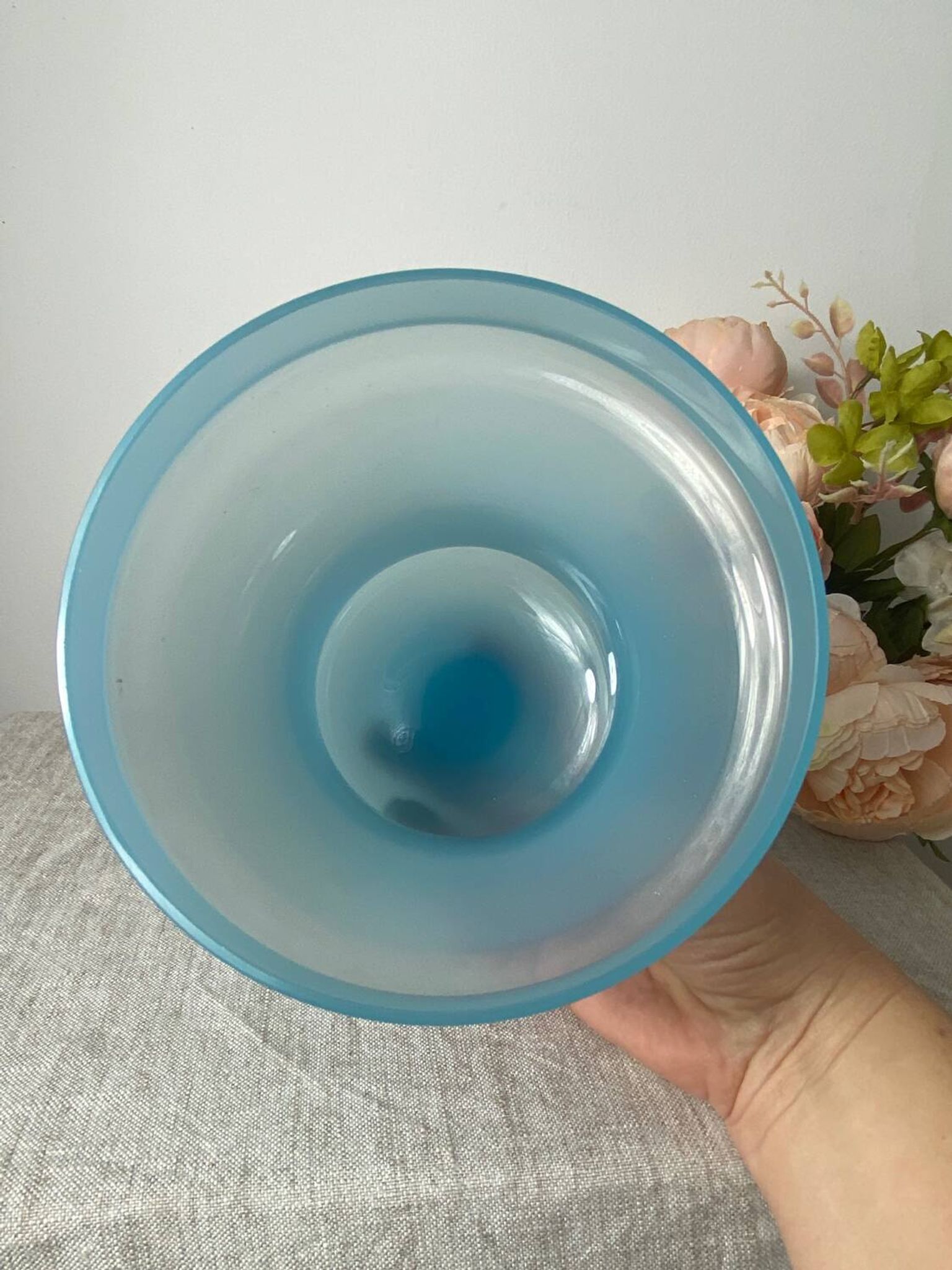 Vase vintage en opaline bleue