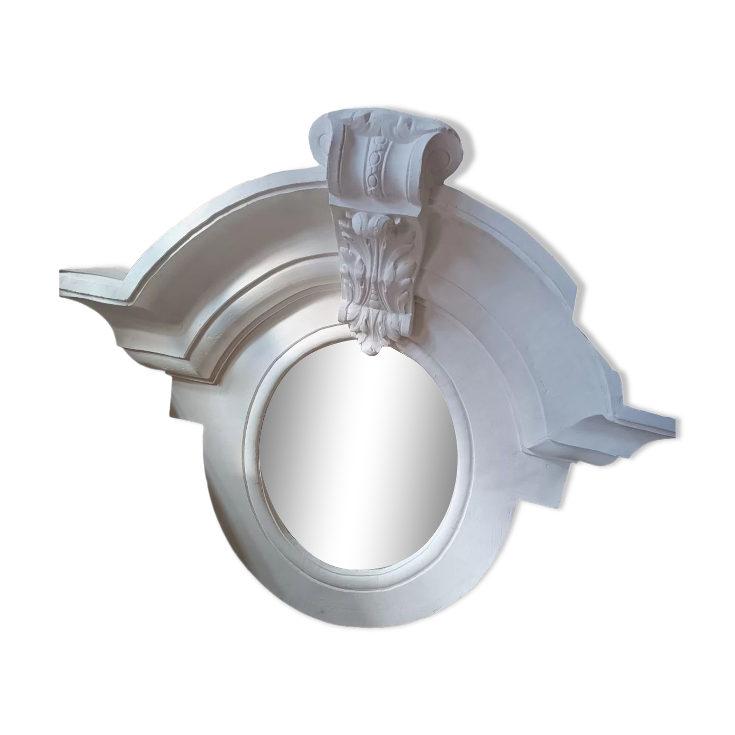 Mirror bull's eye in plaster