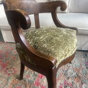 Restoration period armchair in solid walnut – France, circa 1820-1830
