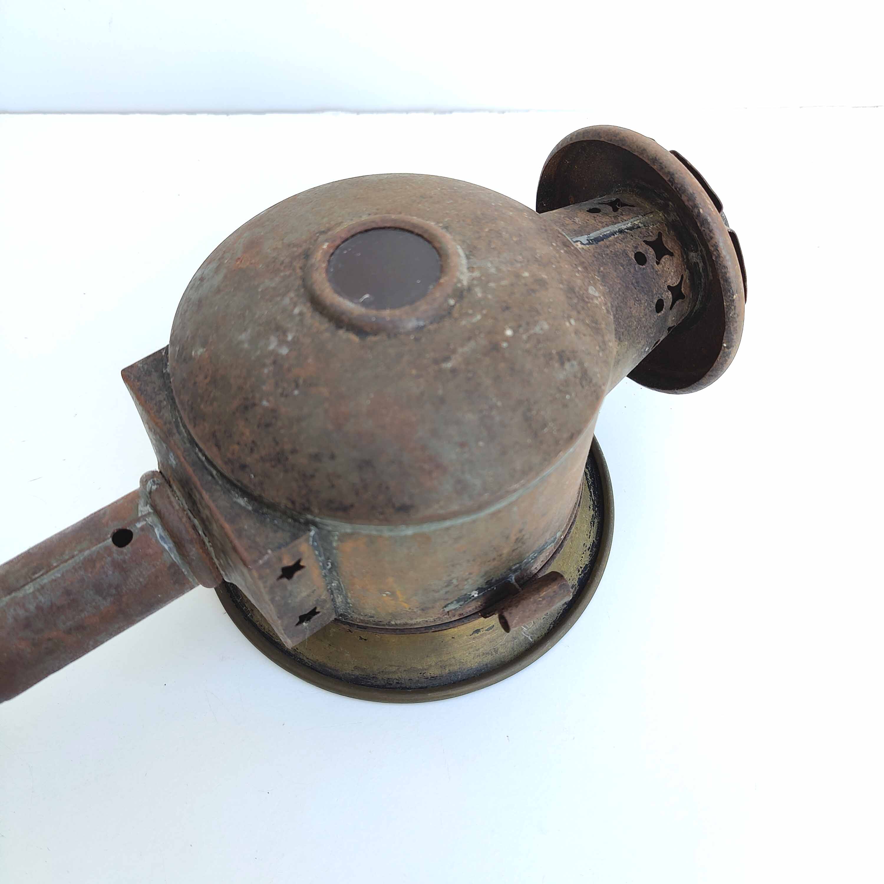 Old carriage carriage carriage coachman's lamp