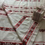 Rectangular tablecloth and its 18 towels - vintage Basque linen