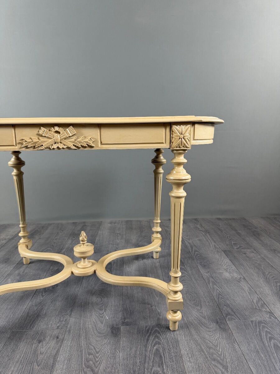 Table console de style Louis XVI, XIXe siècle
