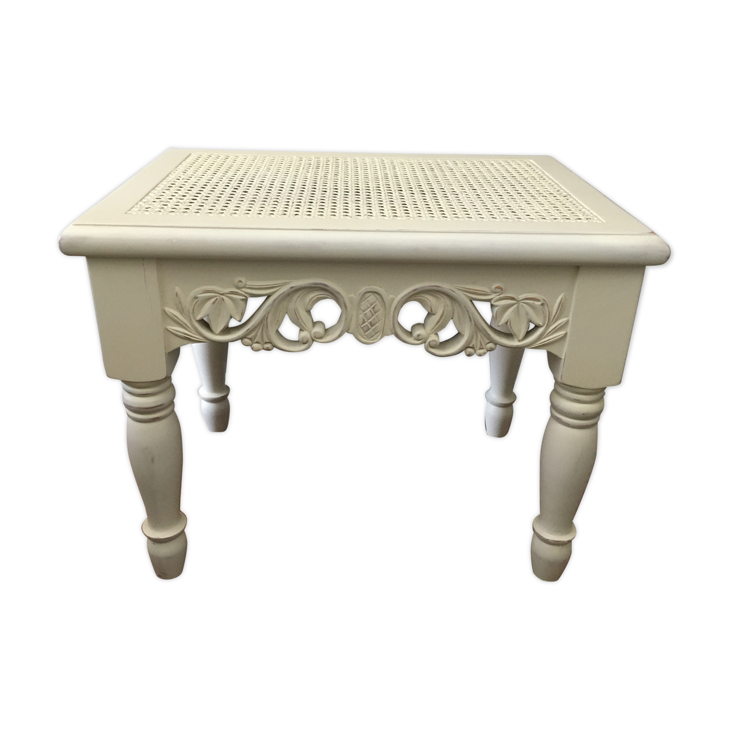 Country corner coffee table
