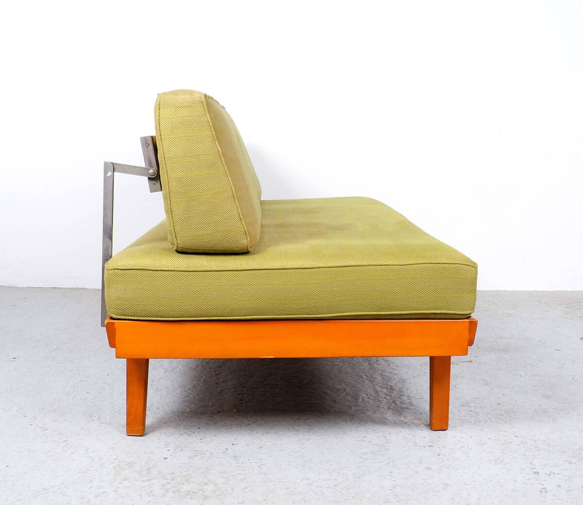 Antimott Cherry Daybed by Wilhelm Knoll, 1960s