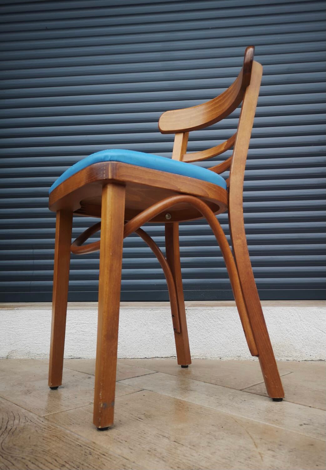 Lot de 24 chaises de bistrot restaurant vintage