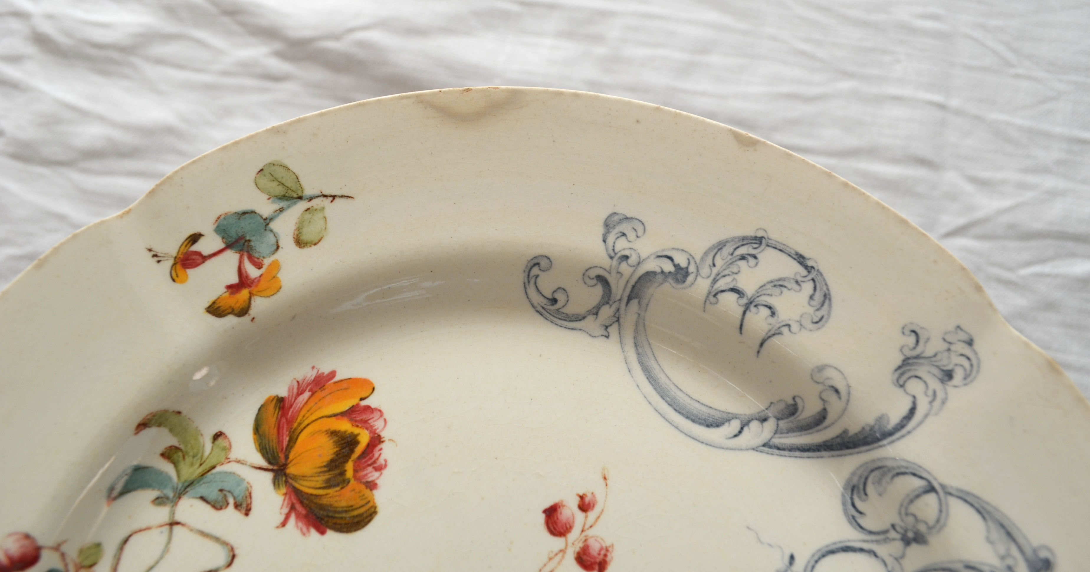 5 assiettes terre de fer polychrome hb Choisy le roi