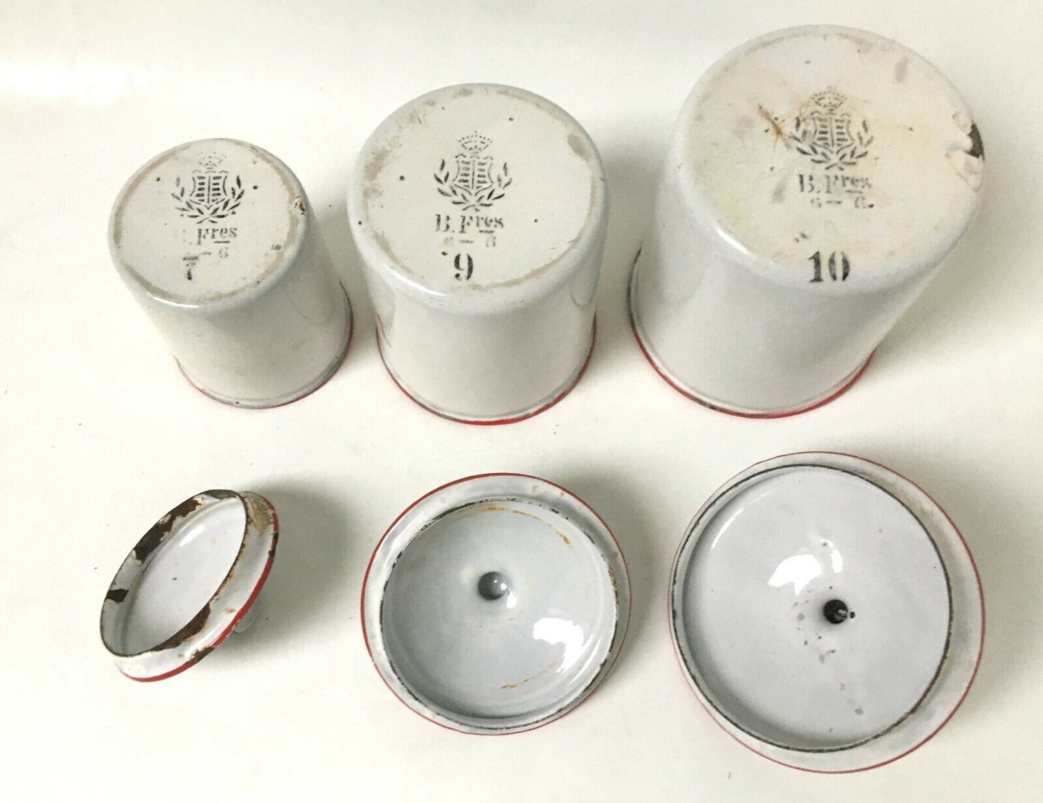 Serie de pot a epices bb freres en tole emaillee cafe pates antique collection