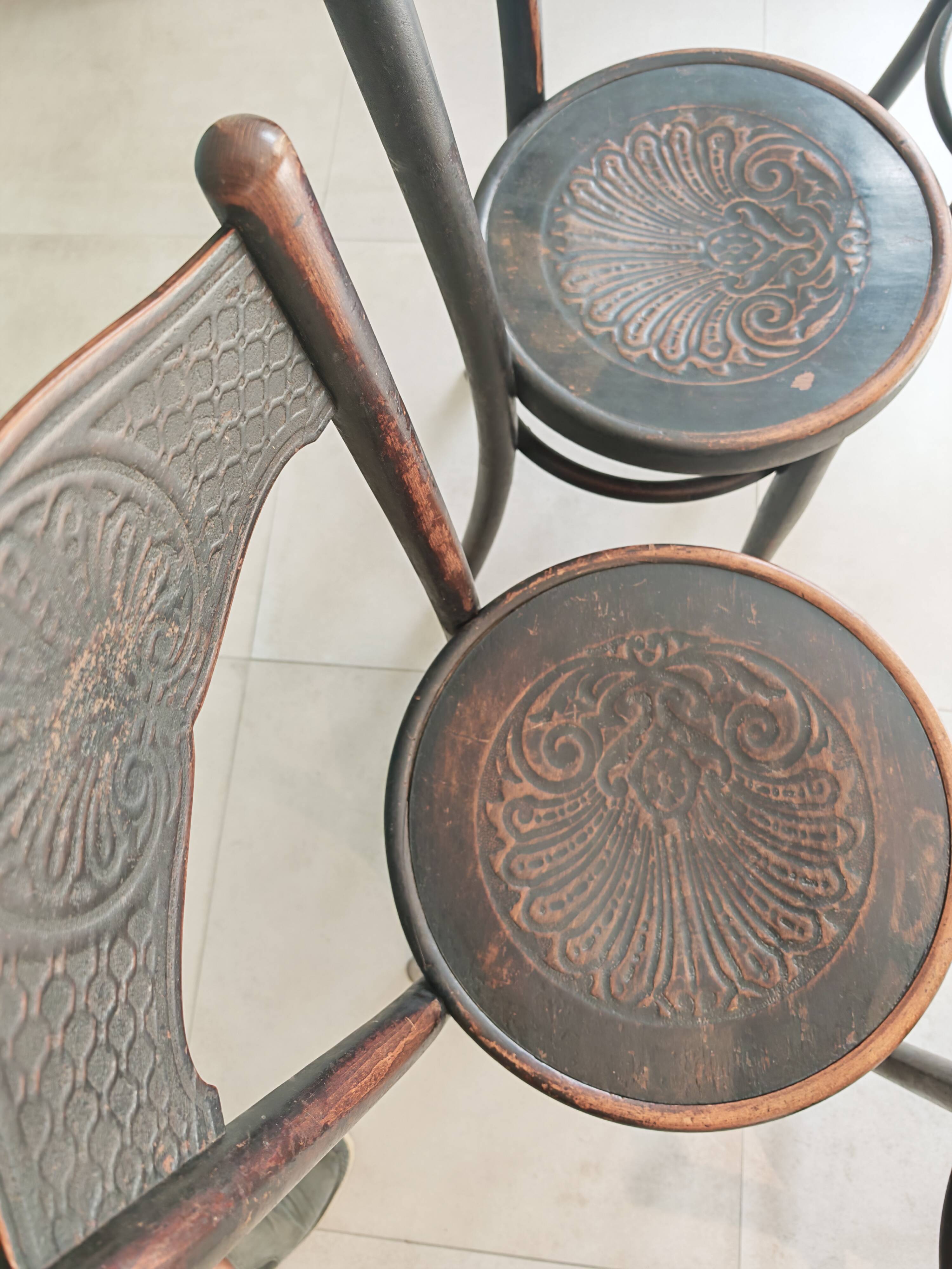 Rare set of 4 Jacob & Josef Kohn bistro chairs, bent wood, stamped 1900.