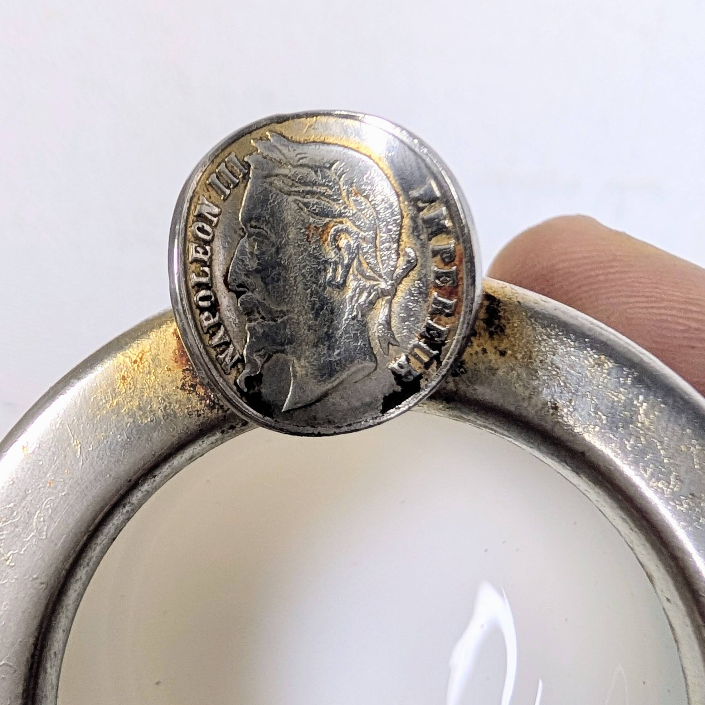 Cendrier de poche Napoléon III en opaline et métal