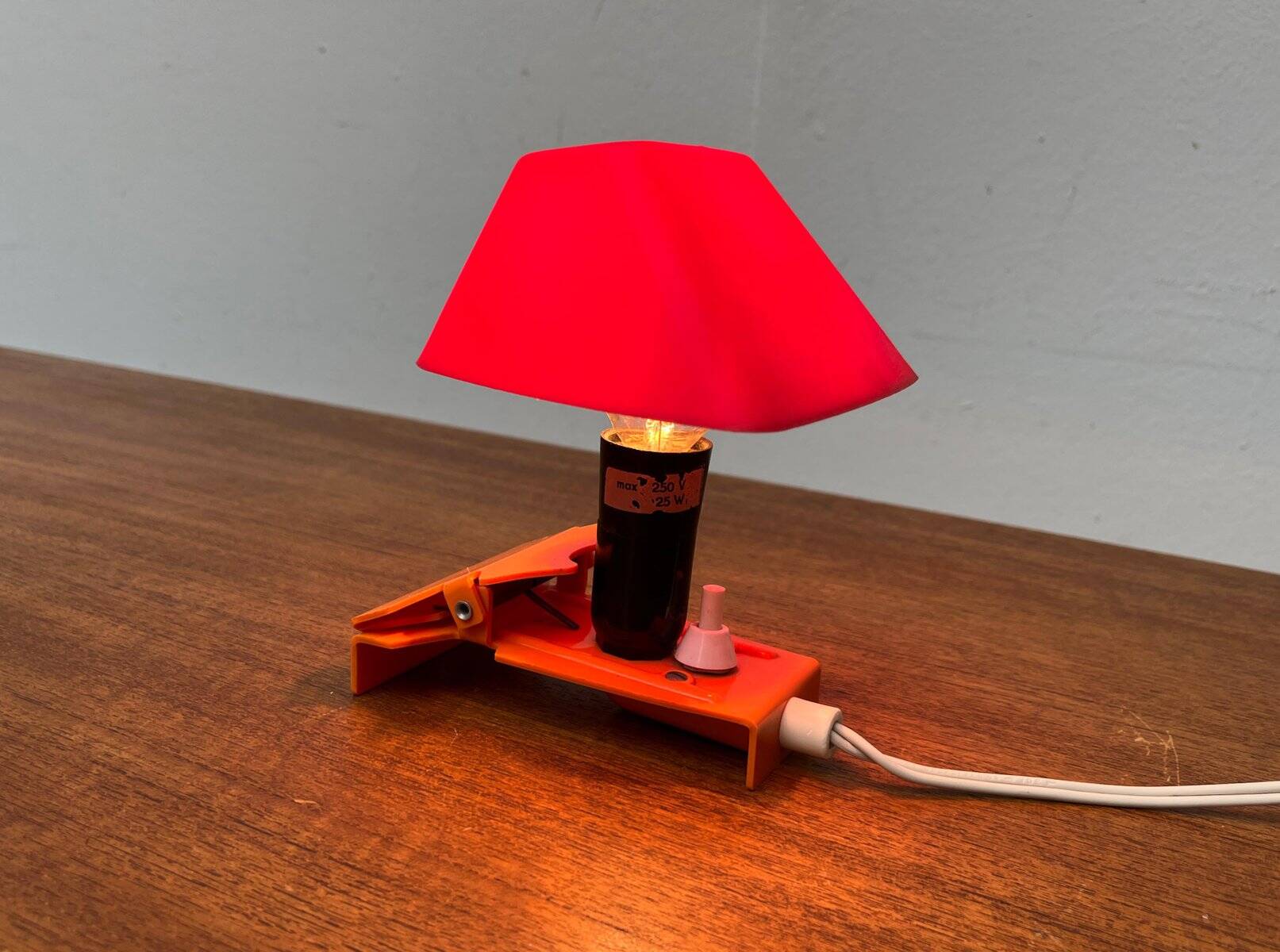 Mid-century East German space age clamp lamp by Krania, 1960s.
