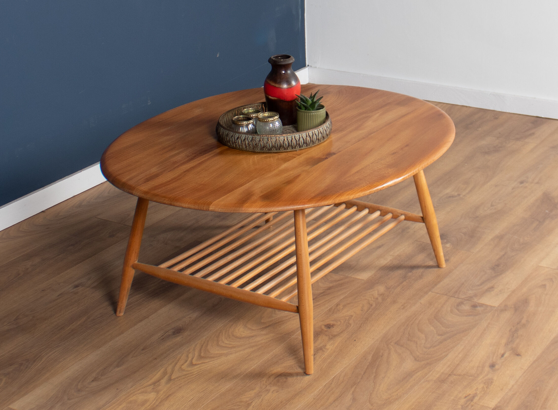 Retro vintage solid elm ercol model 454 supper table, coffee table