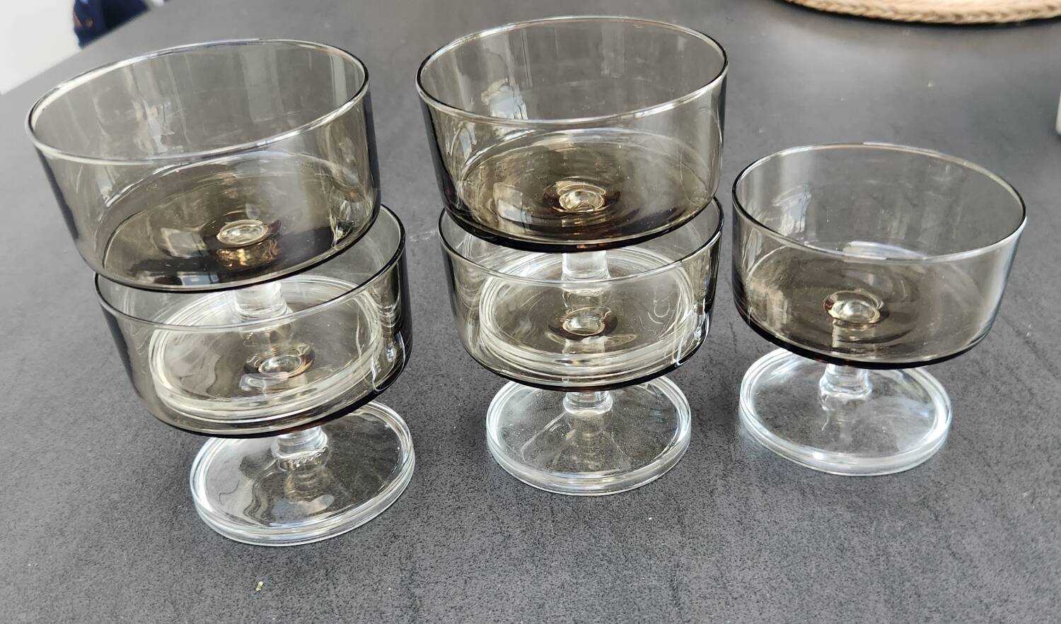 5 vintage champagne coupes