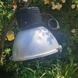 Industrial aluminum pendant light