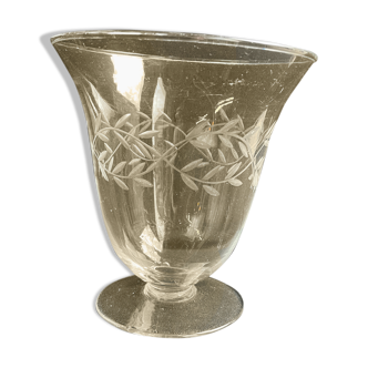 Vase - Cristal léger, soufflé et taillé