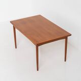 Extendable dining table by Skøvby Møbelfabrik