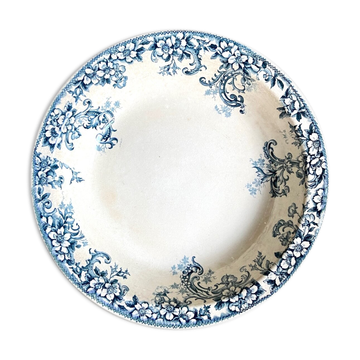 Plat rond et creux Boulenger & Cie en terre de fer émaillée blanche et bleue, service "Wild rose"