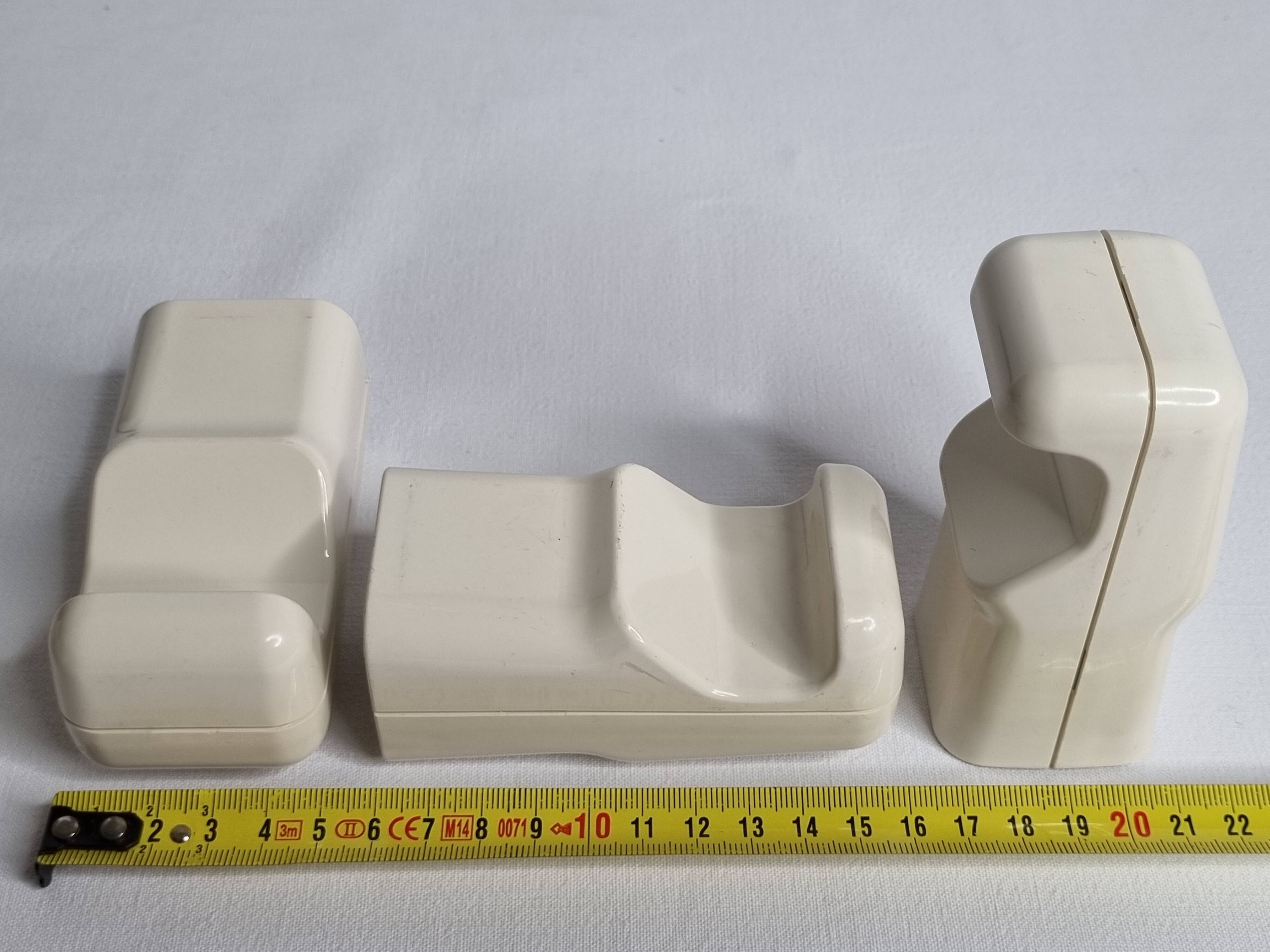 Set of 4 vintage "Space Age" coat hooks, 10 cm, 70s-80s