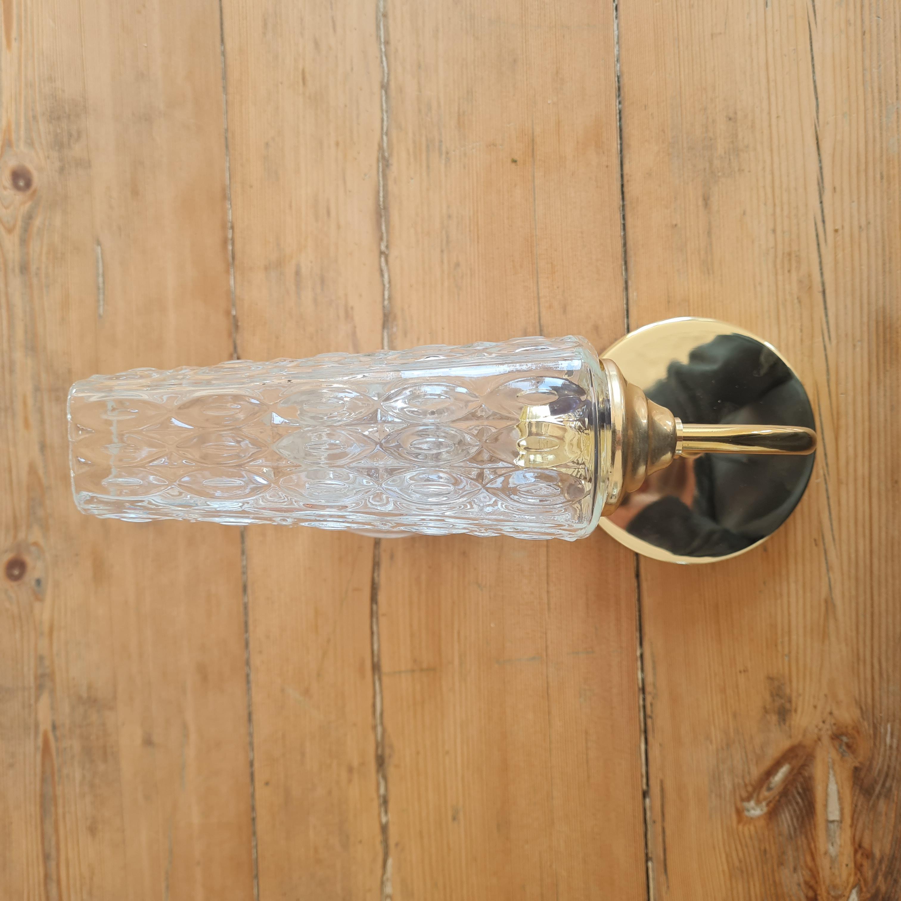 Vintage globe wall light in chiseled glass