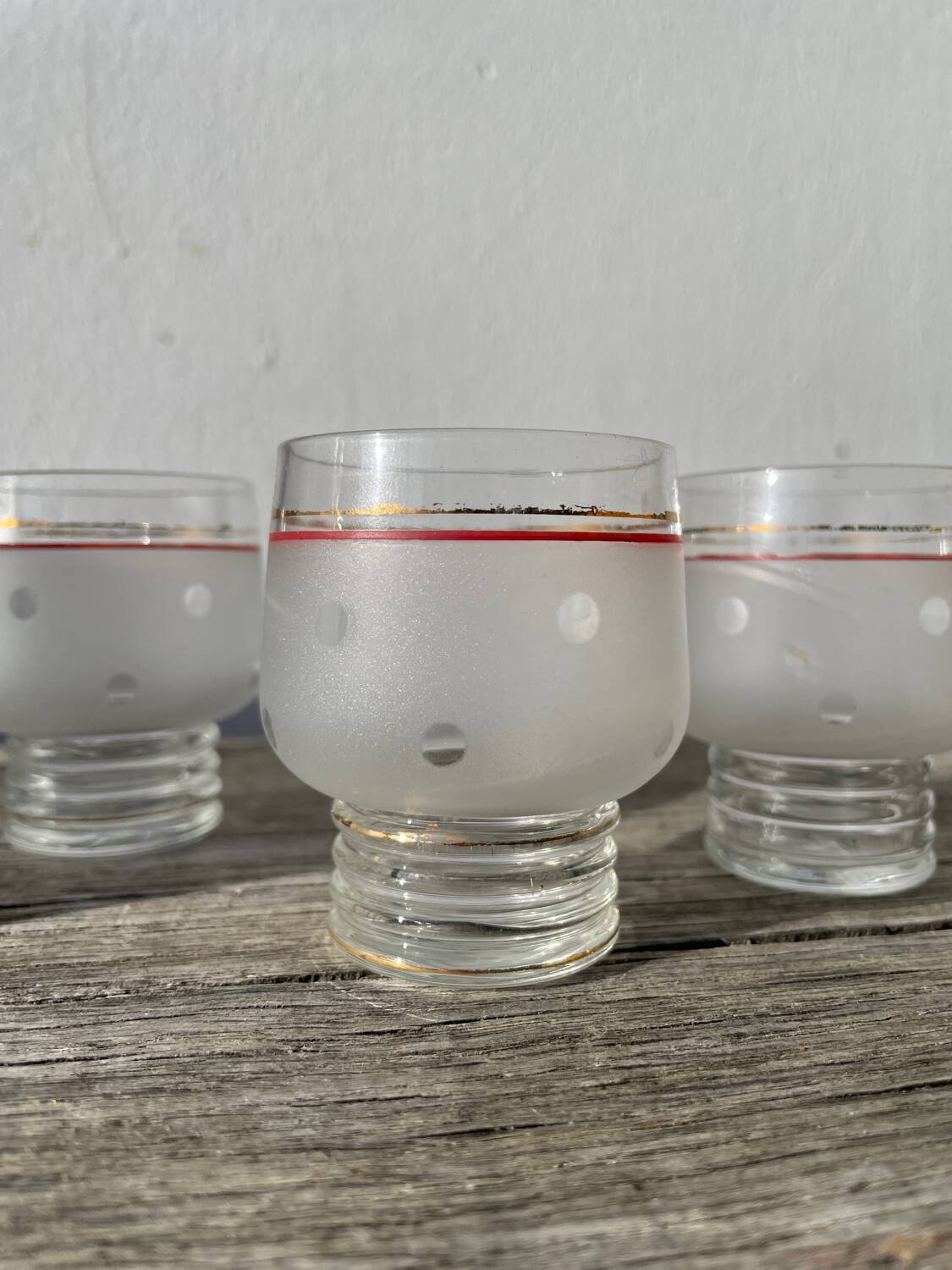 Carafe à liqueur en verre 1950 à pois signé art deco Tchécoslovaquie